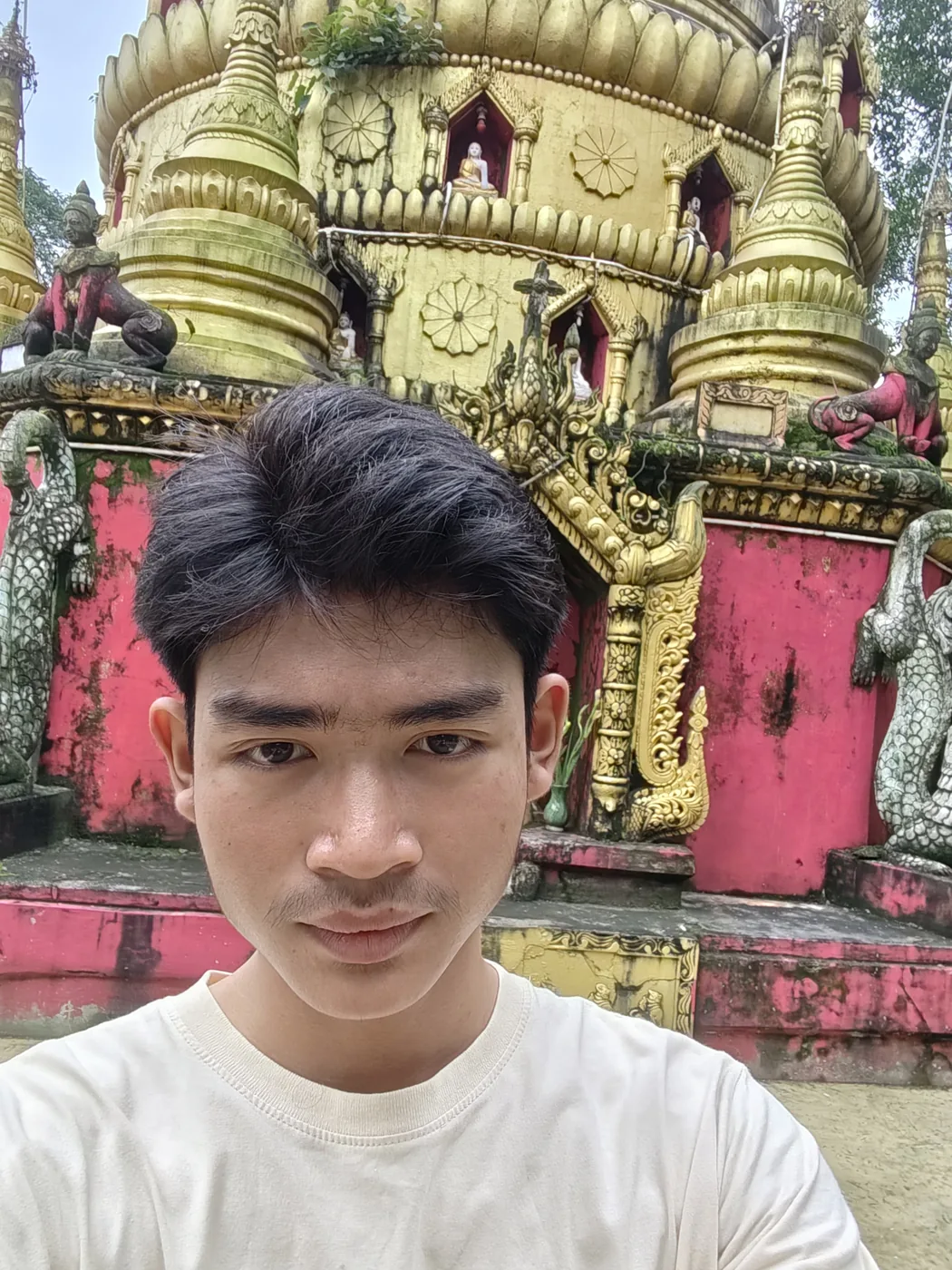 Khant Htoo Naing personal photo 5